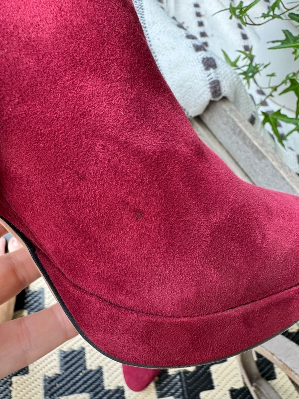 Vince Camuto Burgundy Suede Ankle Booties Heels Sz 8.5 Side Zip Leather Lined - Picture 11 of 13